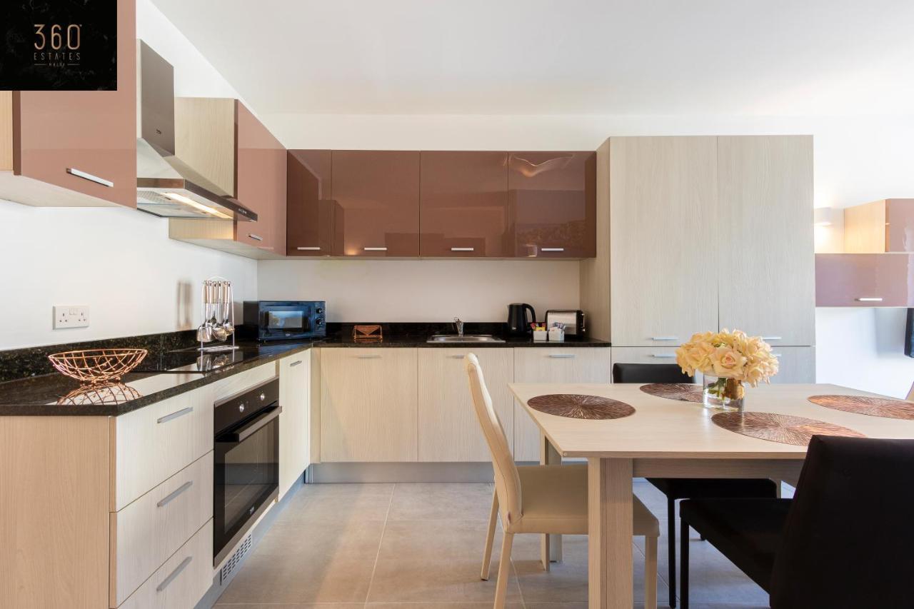 High-End Central Apt With Comfy Bed & Super Wifi By 360 Estates San Gwann Экстерьер фото